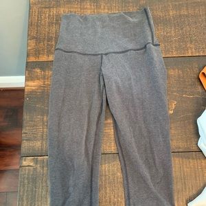 Cropped lulu leggings